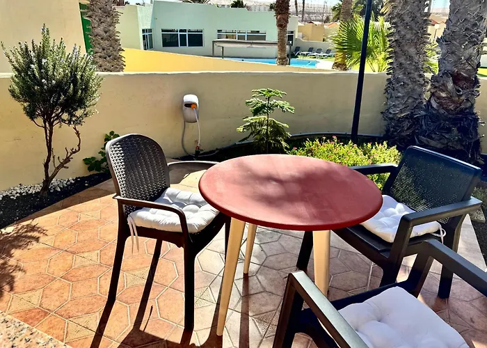 Holiday Bungalow Costa Calma 度假居 *